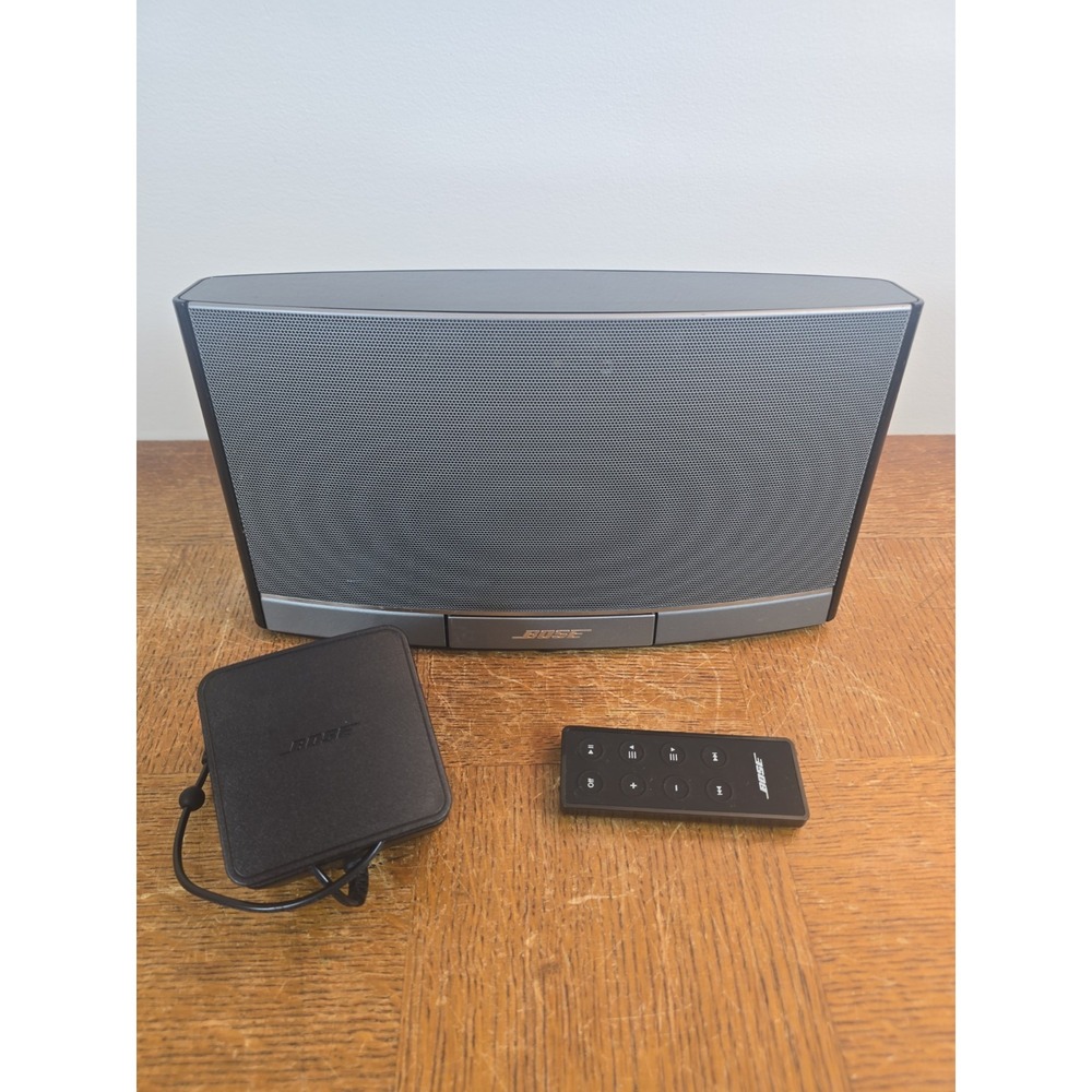 BOSE SoundDock Portable Digital Music System Fully Tested & Working w/ Remote